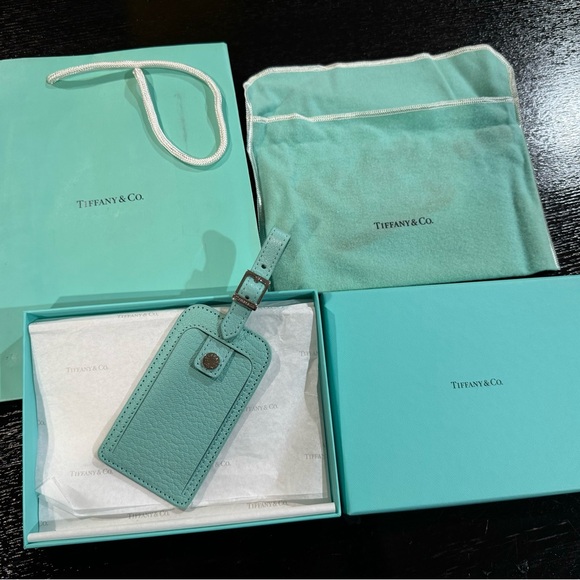New Authentic Tiffany Luggage Tag with box, felt bag and outer bag - Picture 4 of 11